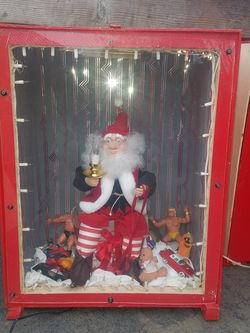 Animated Christmas elf decoration and case