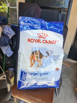 ROYAL CANIN M  30 Lls
