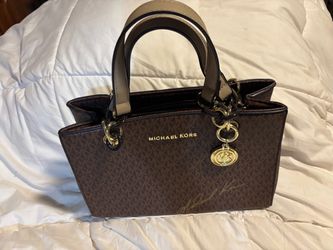 Michael Kors signature bag