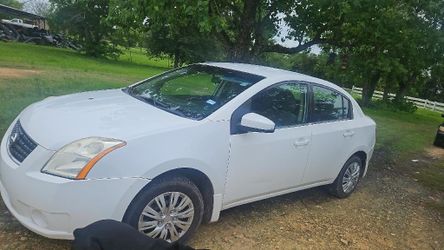 Nissan versa 2008