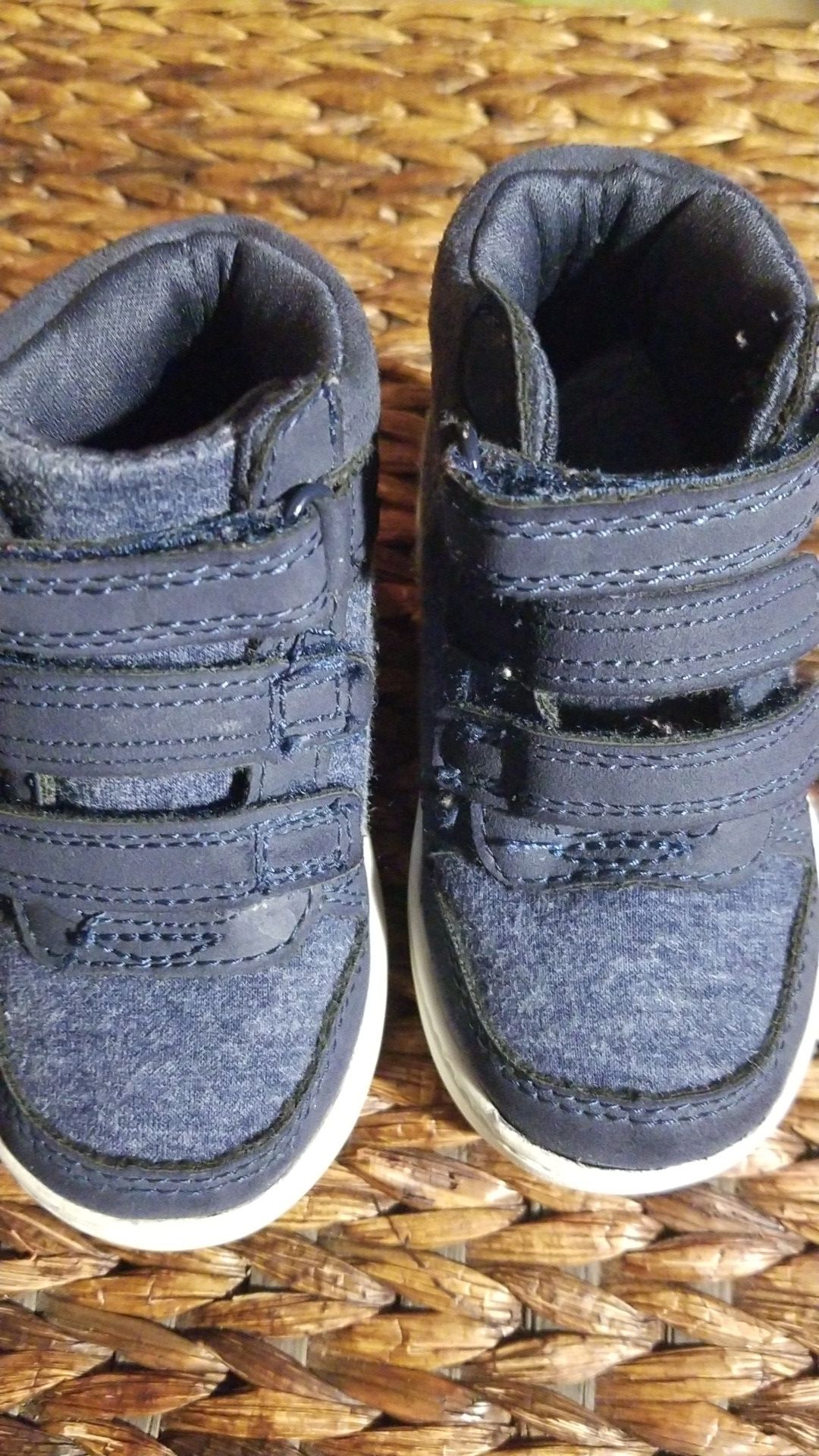 Carter's shoe boots