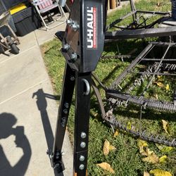 U-Haul car tow hitch