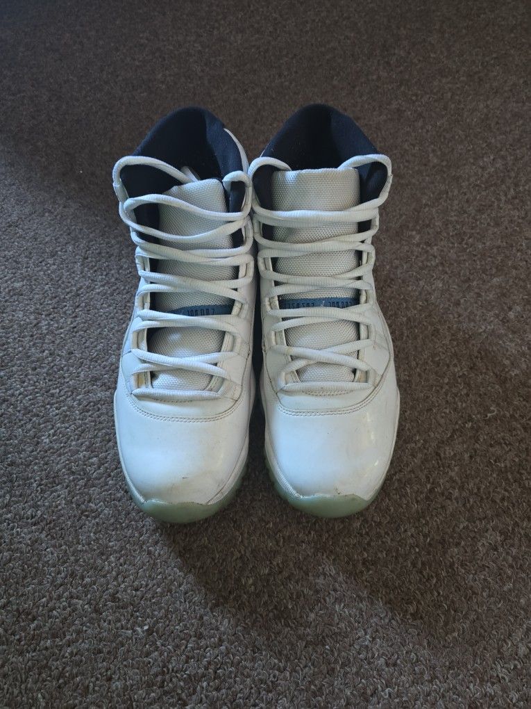 Jordan 11s Size 10