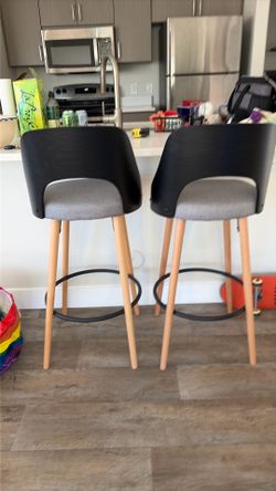 Bar height bar stools
