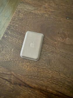 Apple MagSafe Wallet