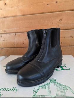 Riding helmet/kids paddock boots