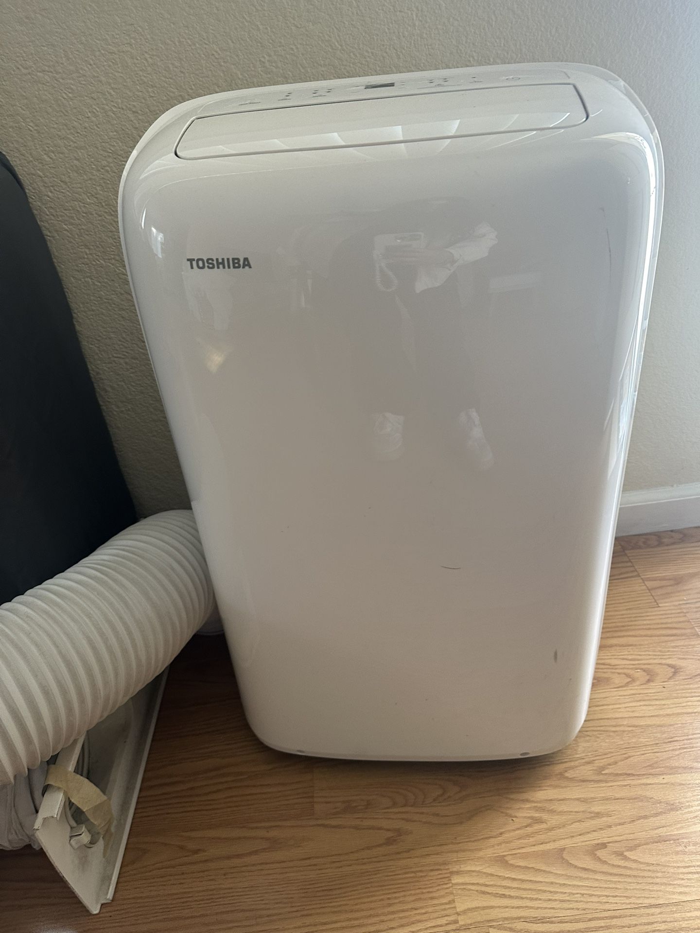 Toshiba Portable air Conditioner