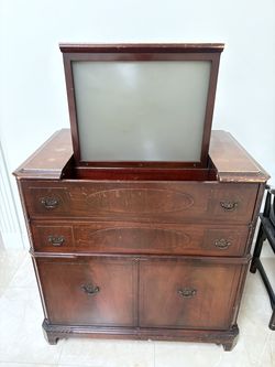 RCA Model 9-PC-41 Projection Television