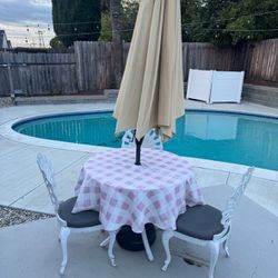 Outdoor Round Stone Dining Set With Umbrella