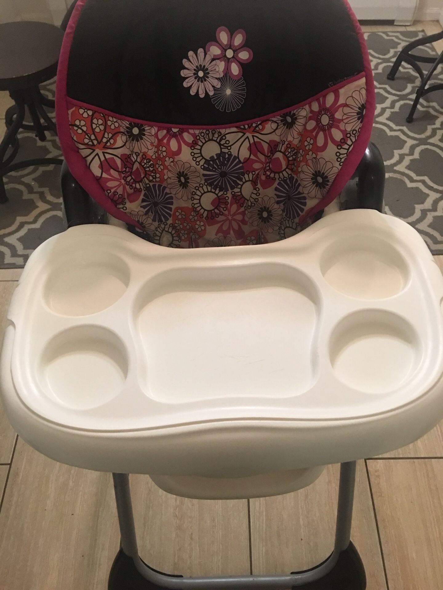 Adjustable High chair