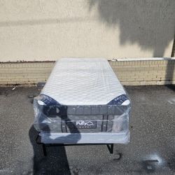 Brand New Twins Size Plush Pillow Top Puffy Royal Hybrid Mattress And Box Spring In Plastic 