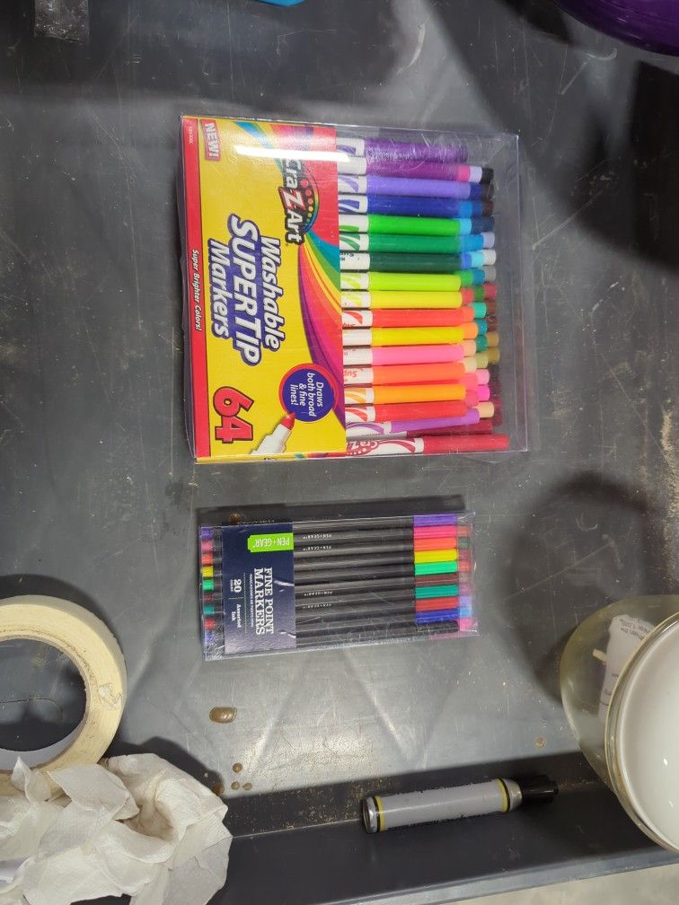 Super Tip And Fine Point Markers