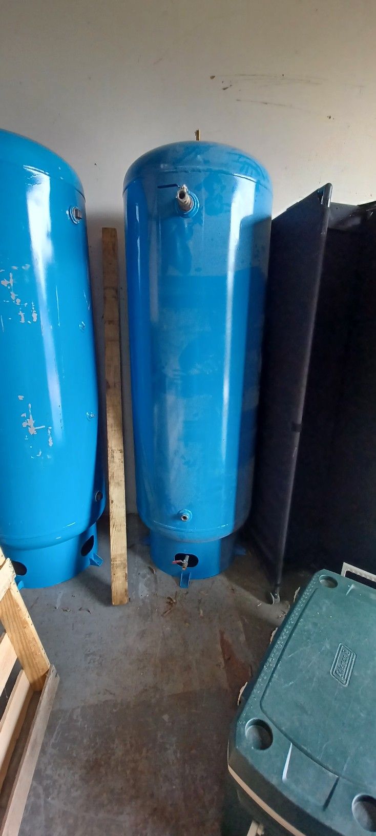 250 Gallon Pnuamatic Reservoir Tank