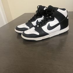 nike dunks panda high