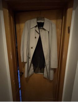VINTAGE LONDON FOG DOUBLE-BREASTED TREANCH COAT - 42 REG 