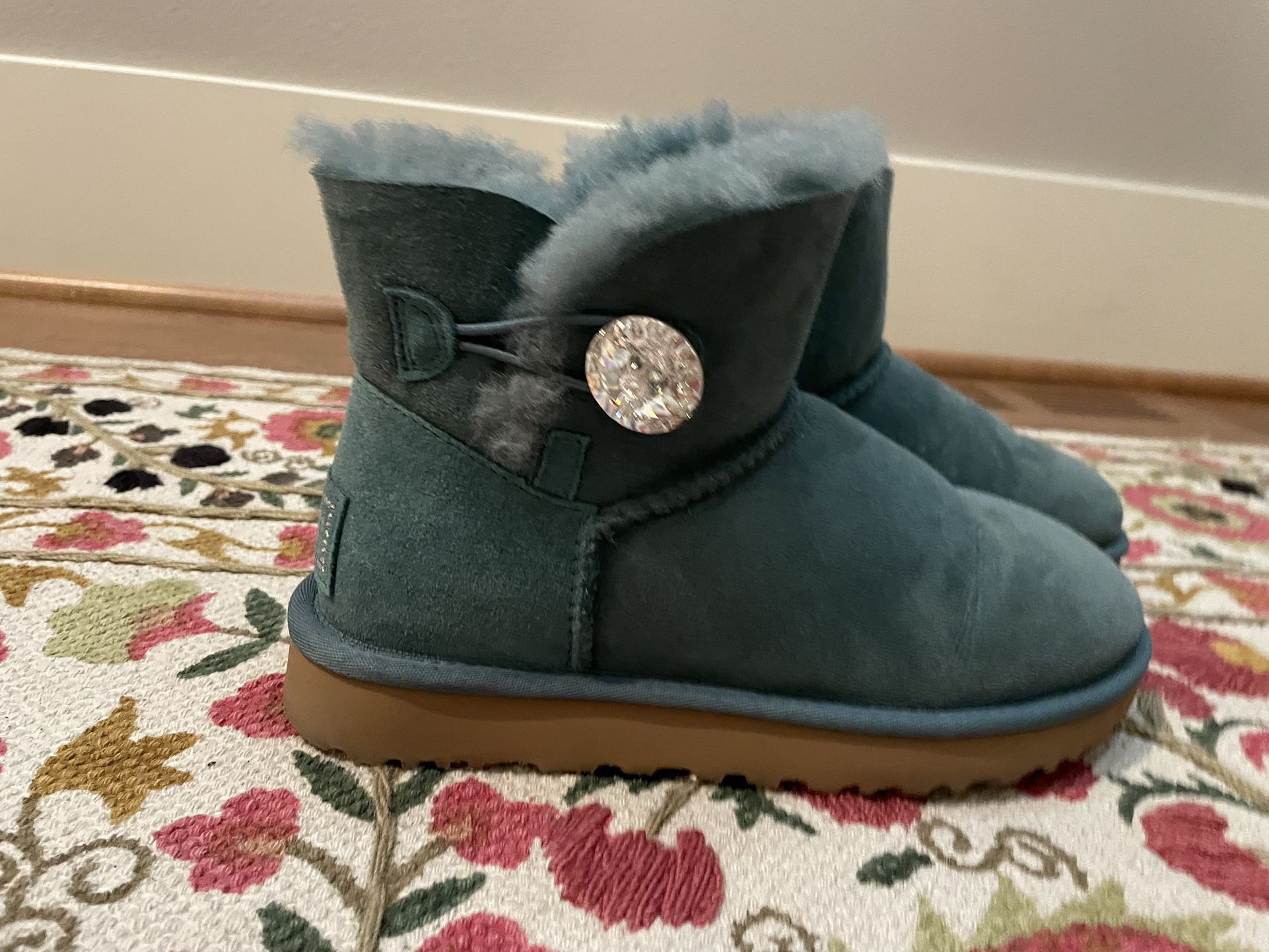 UGG Mini Bailey Button Bling Boot Shoe Teal/blue Sheepskin Swarovski Boots!