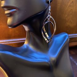 Silver Dangling Fashion Earrings 