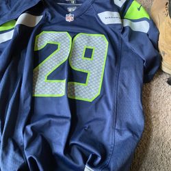Seahawks Jersey Size Large 29GG 16 MMM Size 4LgG