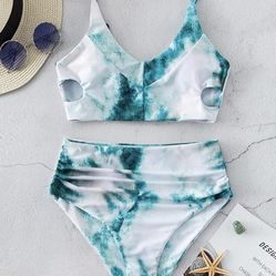 Brand New Women’s Blue Tie Dye Swimsuit