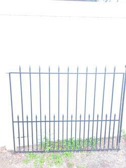 Portón de metal