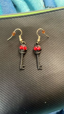 Skull Earrings 