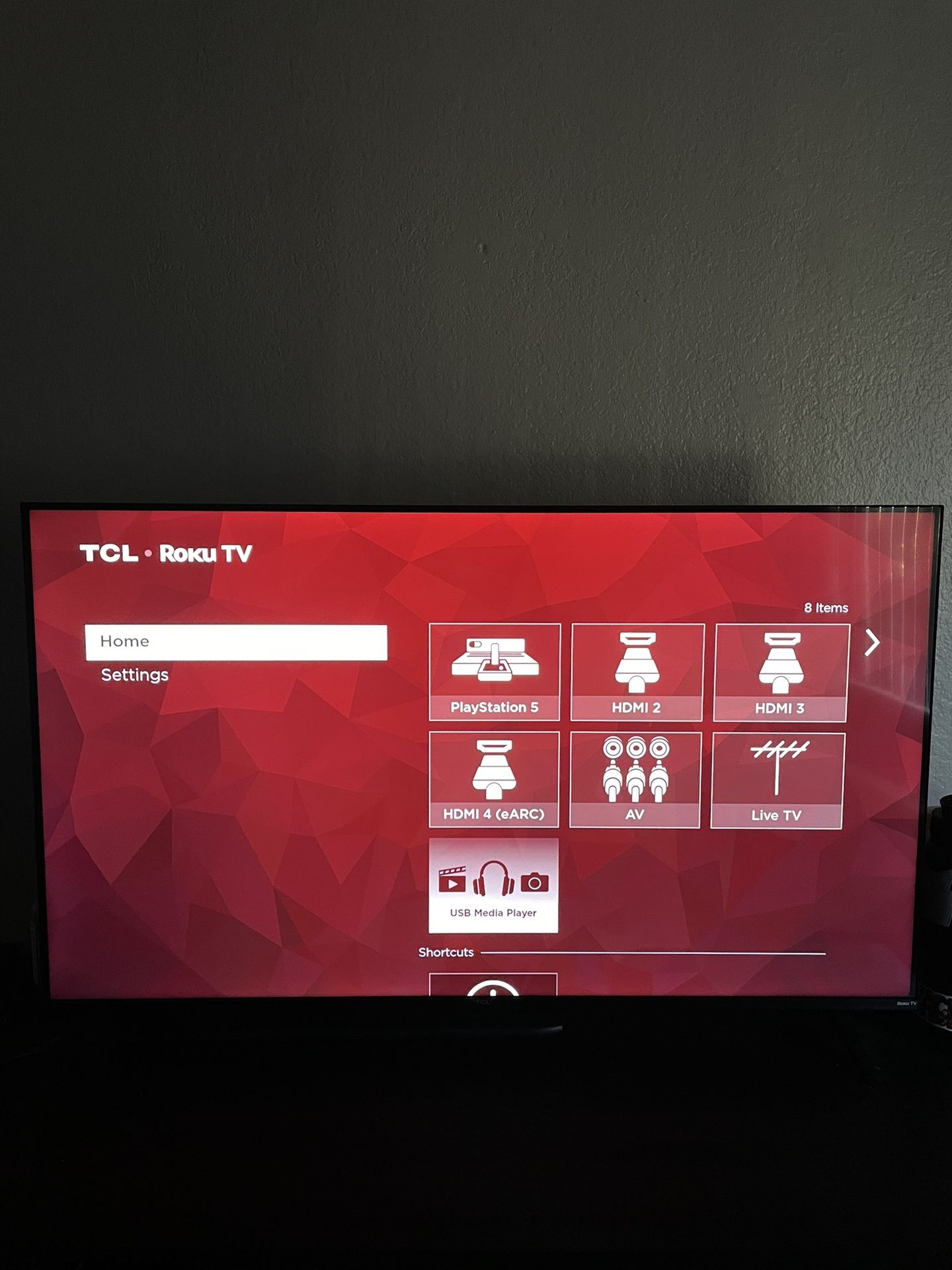 TCL ROKU TV 43’ 4K