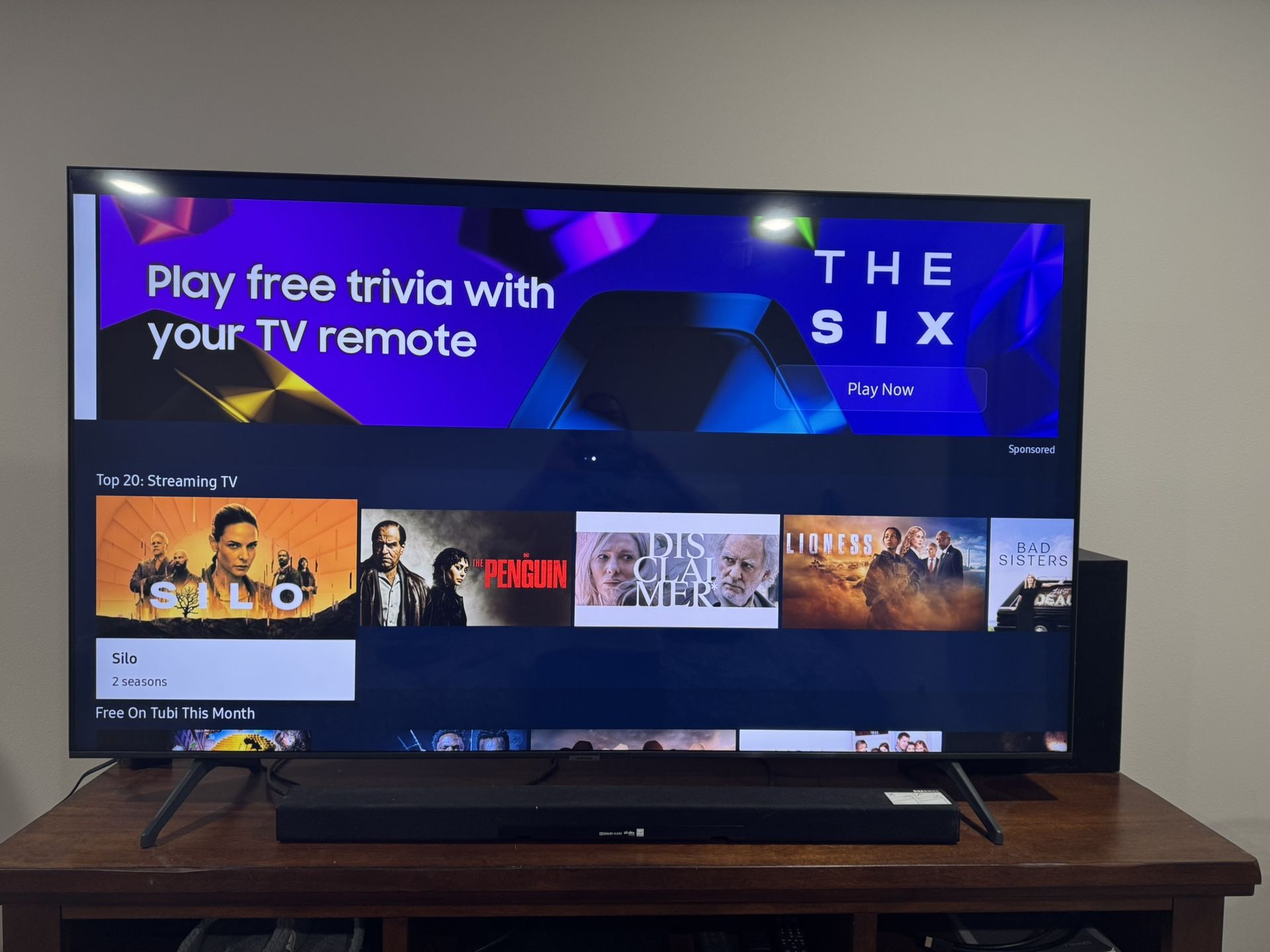Samsung 65” Smart Tv w/ Sound Bar