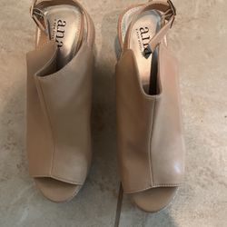 Womens Tan Wedge Heel