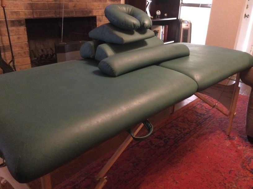 BLUE RIDGE MASSAGE TABLE