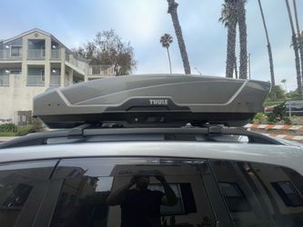 Thule Motion 3 L Roof Box - Titan Glossy