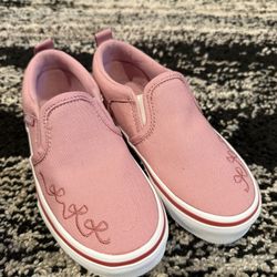Cute pink Vans sneakers with bow details - kids size 11