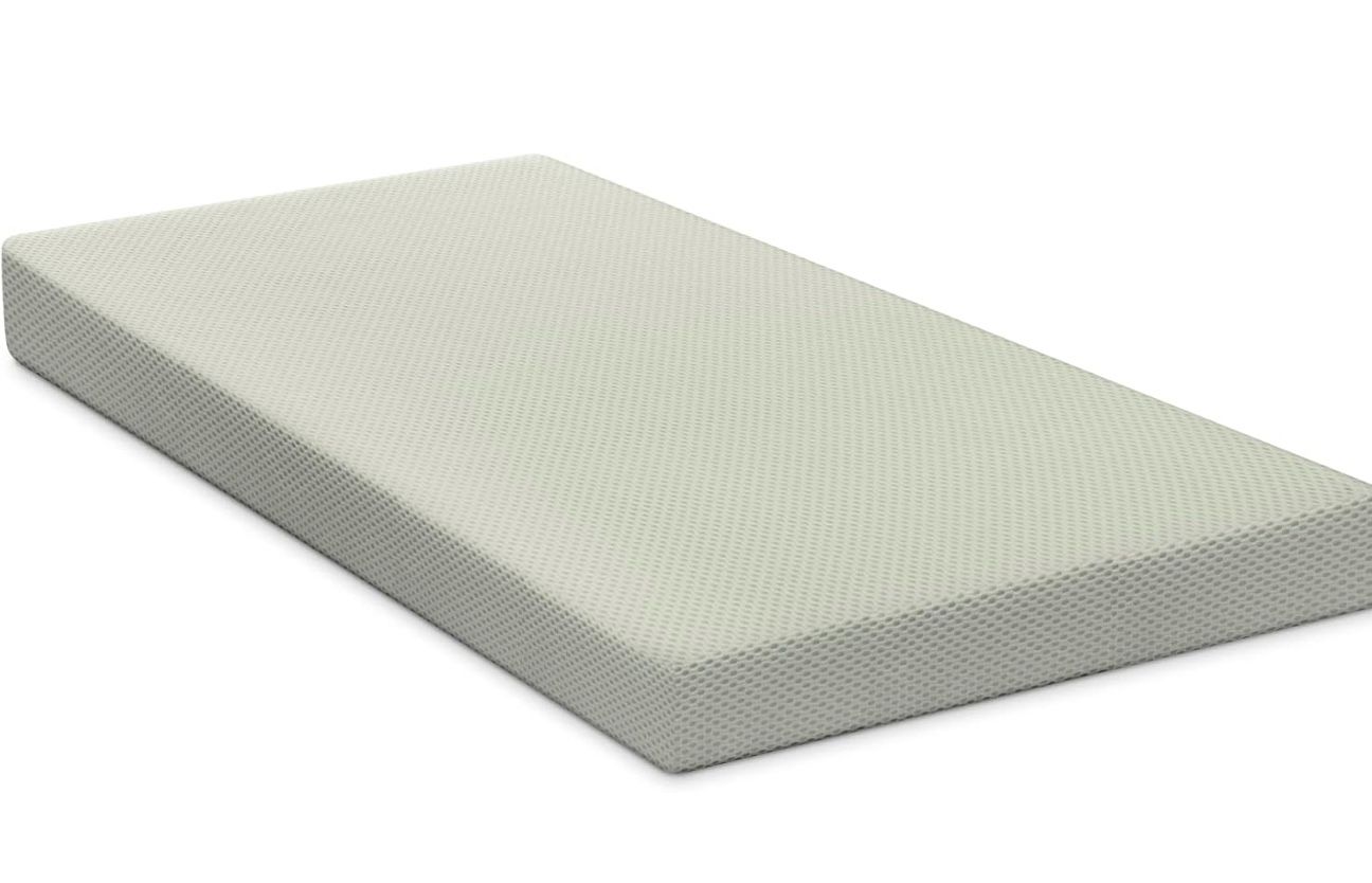 Delta Children Twinkle Stars Breathable Baby Bed Crib Mattress and Toddler Mattress with Removable/Machine Washable Cover