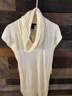 Cream Dressy/Casual Sweater 