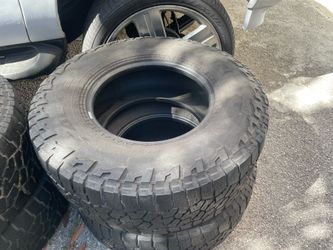 35x 12.50R17(4) $175