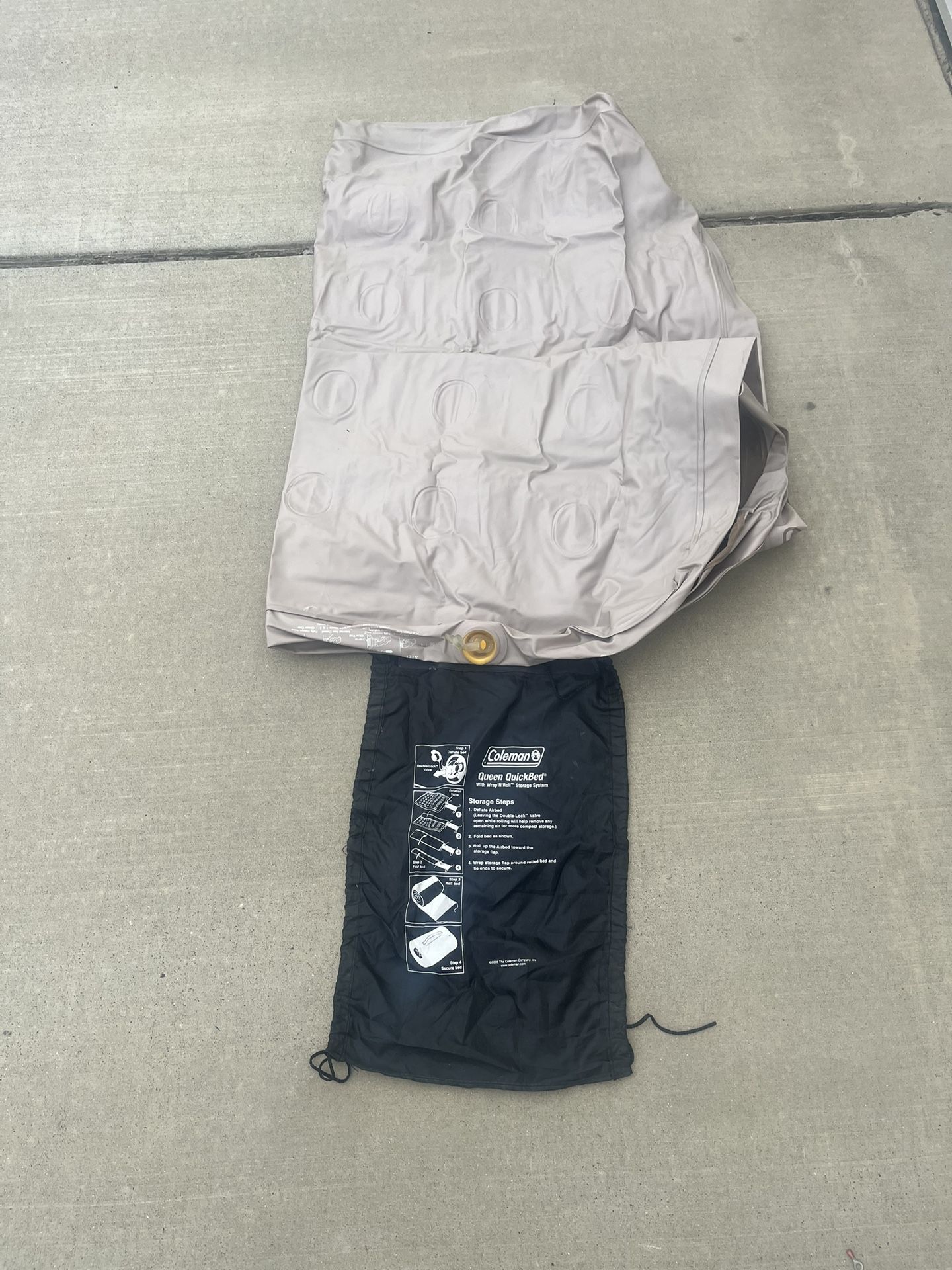 Air Mattress - Heavy Duty Queen Size Quick Inflatable Bed. In Good Condition, but no Pump. By Coleman.