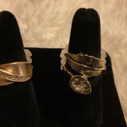 Beautiful GOLDTONE RINGS (size 8)