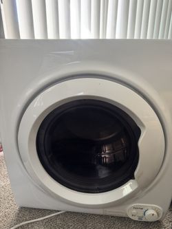 Insignia Laundry MaAnd Homelabs Electric Dryer