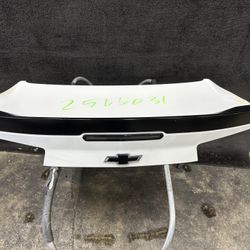 17-23 Chevrolet Camaro SS OEM Tailgate Assembly 