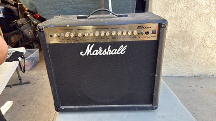 POWER AMP MARSHALL MG 100 DFX