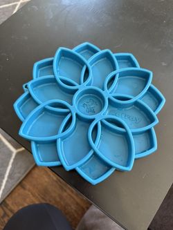 Dog Bowl Feeder