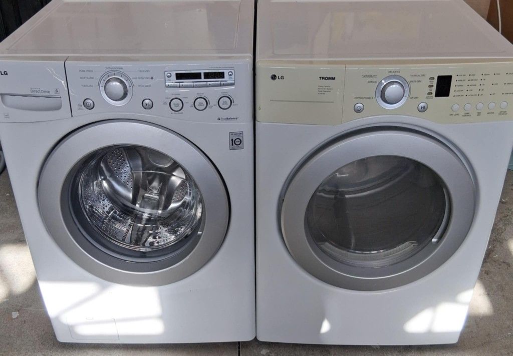 LG Washer And Dryer Set