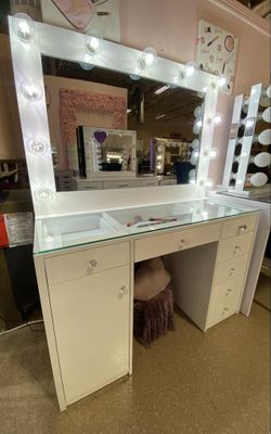  7-Drawer Vanity Set in White High Gloss Finish!!!