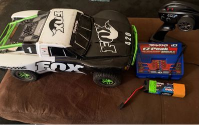 Traxxas slash 4x4 vxl