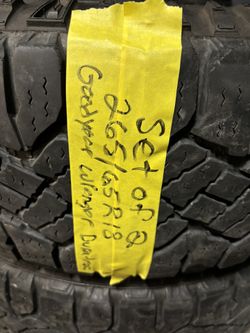 Set of 2 tires 265/65r18 Goodyear wrangler duratrac very good condition 