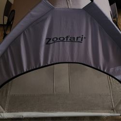 Zoofari Elevated Dog Bed with Canopy