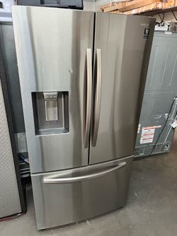 Samsung. Counter depth French door fridge