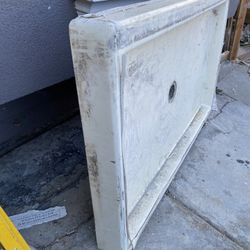 Bath Dream Line 33”X53”