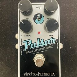 Electro-Harmonix Nano Pulsar Silver / Black
