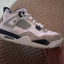 Jordan 4 Military Black Size 7