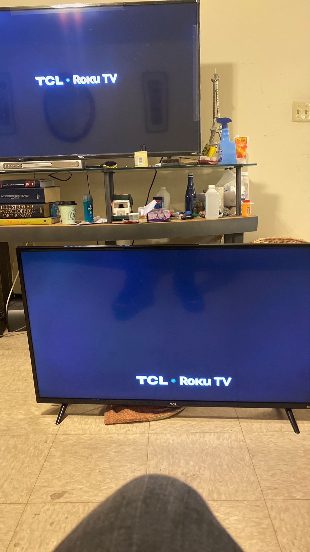 TCL ROKU TV 45” inches (NEW)